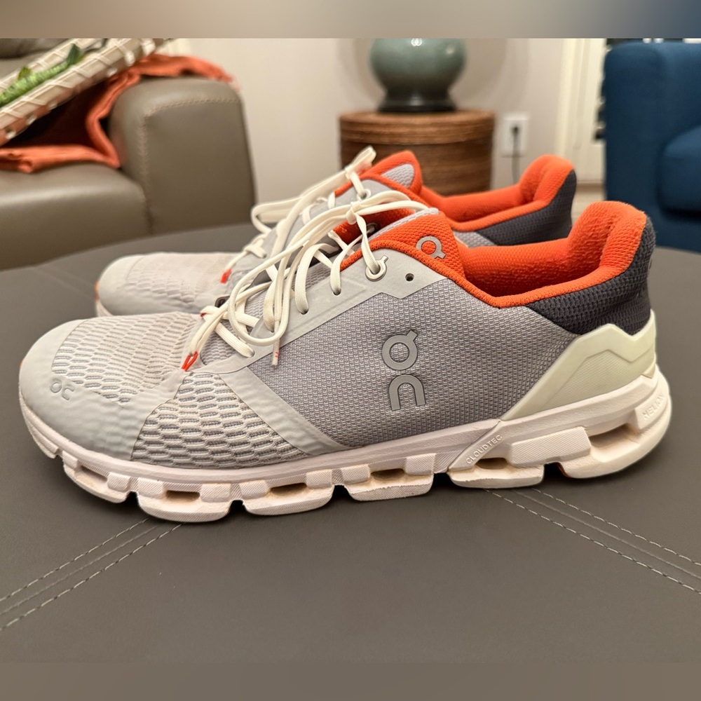 On Running Men's Light Gray and Orange Cloud Sneakers